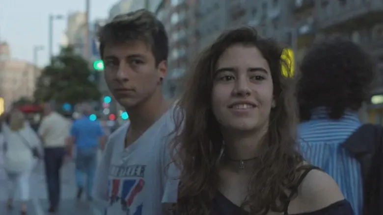 Quién lo impide - Fondo