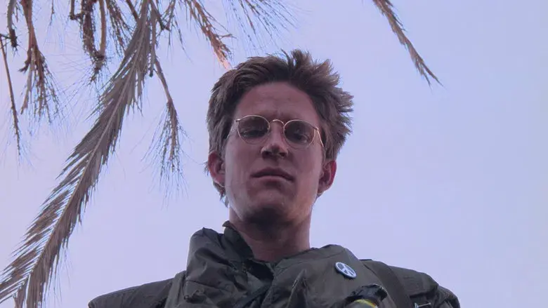 La chaqueta metálica - Fondo