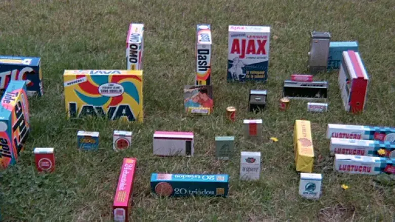 Dos o tres cosas que yo sé de ella - Fondo