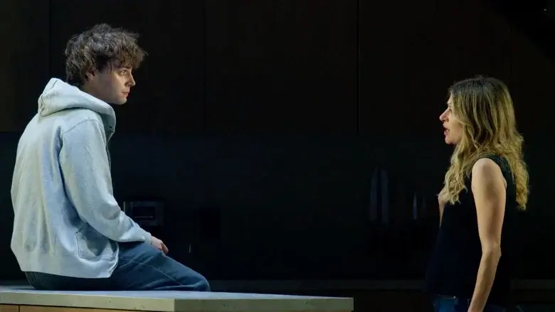 Next to Normal - Fondo