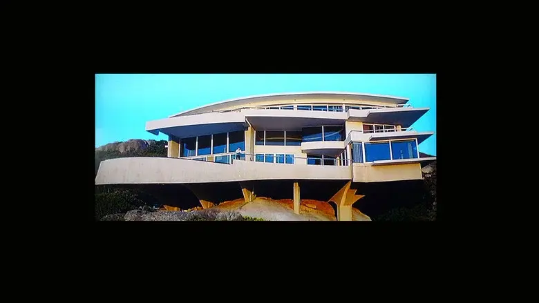 Flashbacks of a Fool - Fondo