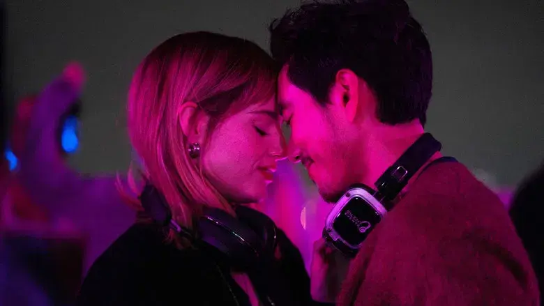 The Greatest Hits - Fondo