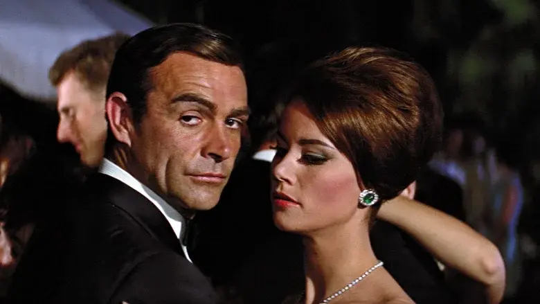 Operación Trueno - Fondo