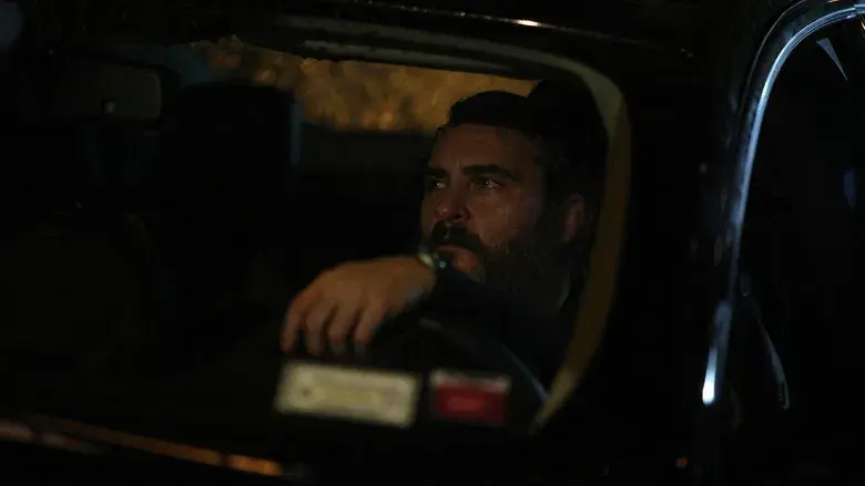 En realidad, nunca estuviste aquí - Fondo