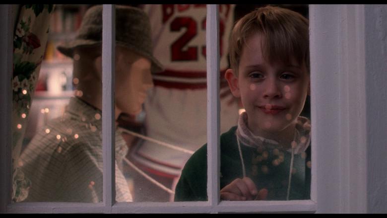 Solo en casa - Fondo