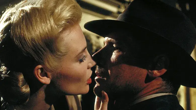 Indiana Jones y la última cruzada - Fondo