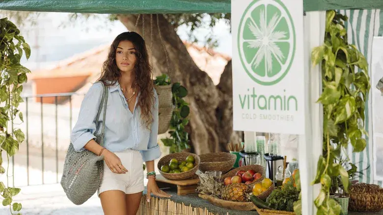 After: Aquí acaba todo - Fondo