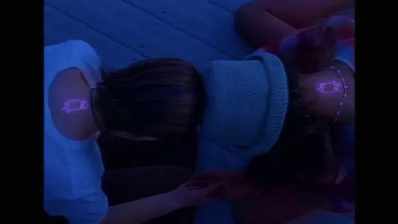 El brillo de la televisión - Fondo