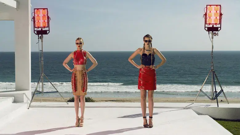 The Neon Demon - Fondo