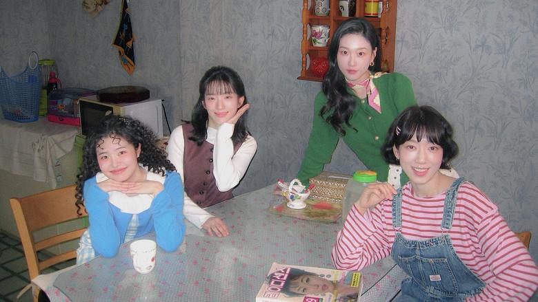 La infiltrada Srta. Hong - Fondo