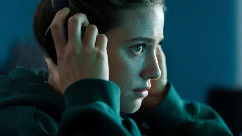 American Sweatshop - Fondo