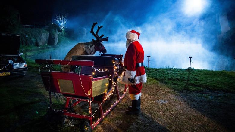 The Good Witch of Christmas - Fondo