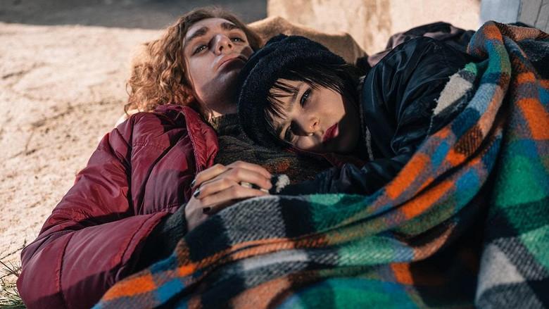 Mimì - Il principe delle tenebre - Fondo