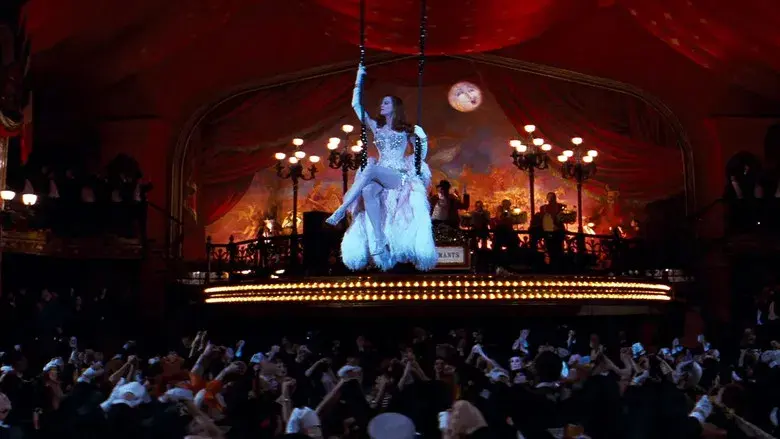 Moulin Rouge - Fondo