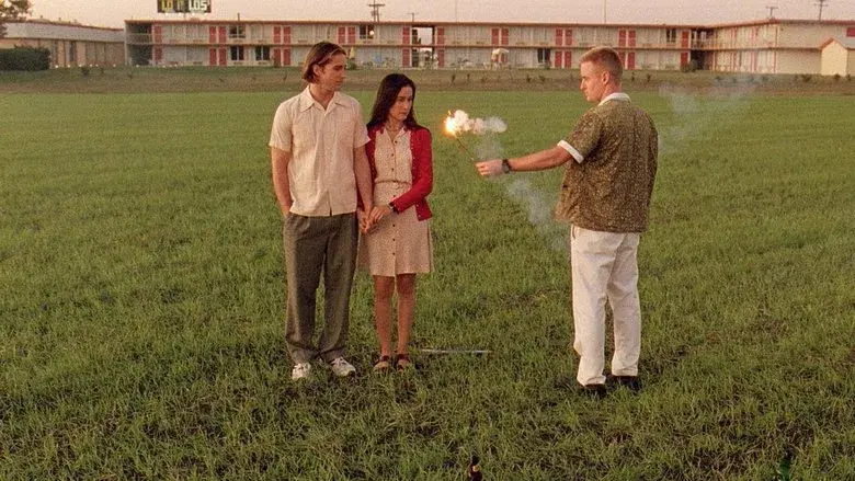 Bottle Rocket (Ladrón que roba a ladrón) - Fondo