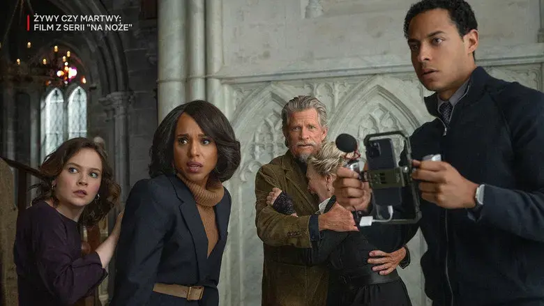 Puñales por la espalda: De entre los muertos - Fondo