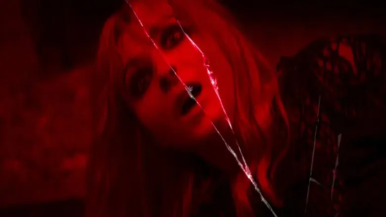 Última noche en el Soho - Fondo