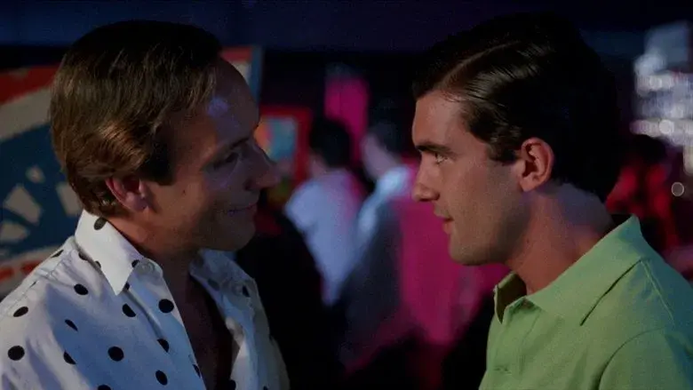 La ley del deseo - Fondo