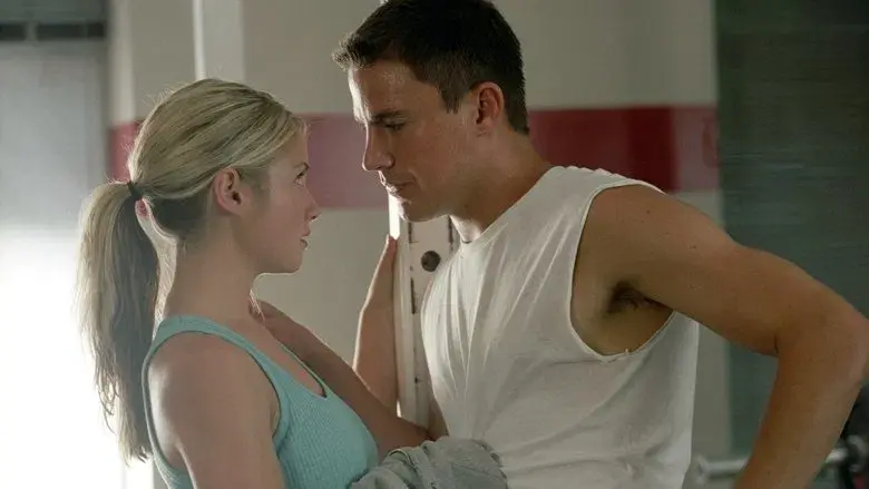 Ella es el chico - Fondo