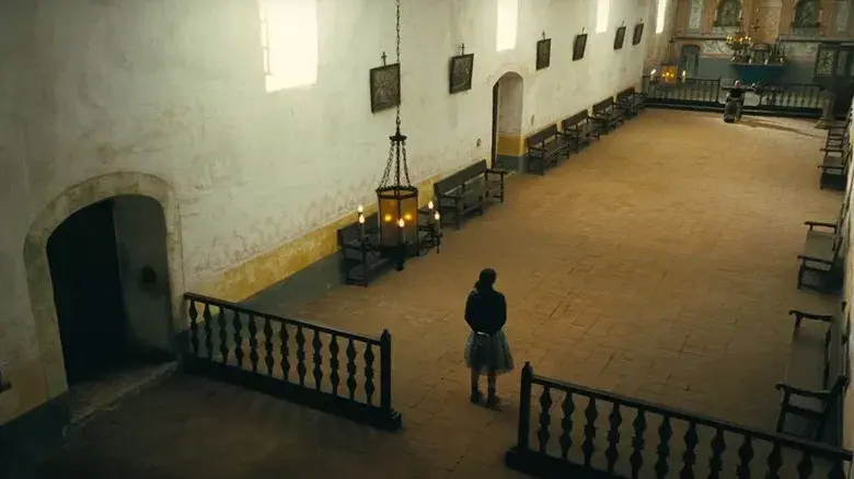 Una batalla tras otra - Fondo