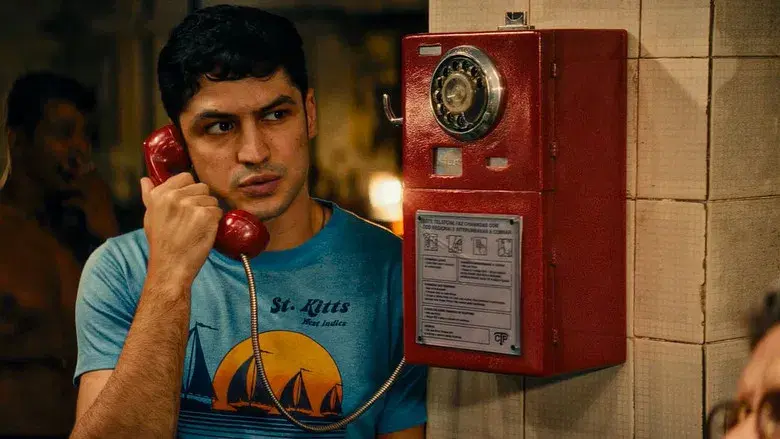 El agente secreto - Fondo