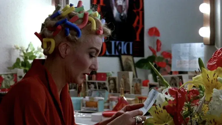 Tacones lejanos - Fondo