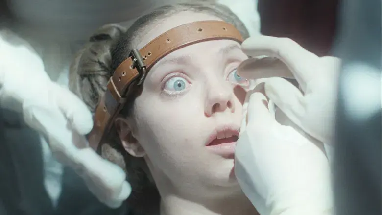 La hermanastra fea - Fondo