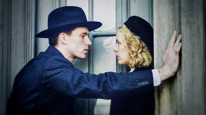 Stella. Víctima y culpable - Fondo