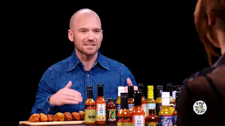 Hot Ones - Fondo