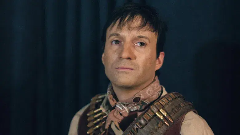 Chespirito: Sin querer queriendo - Fondo