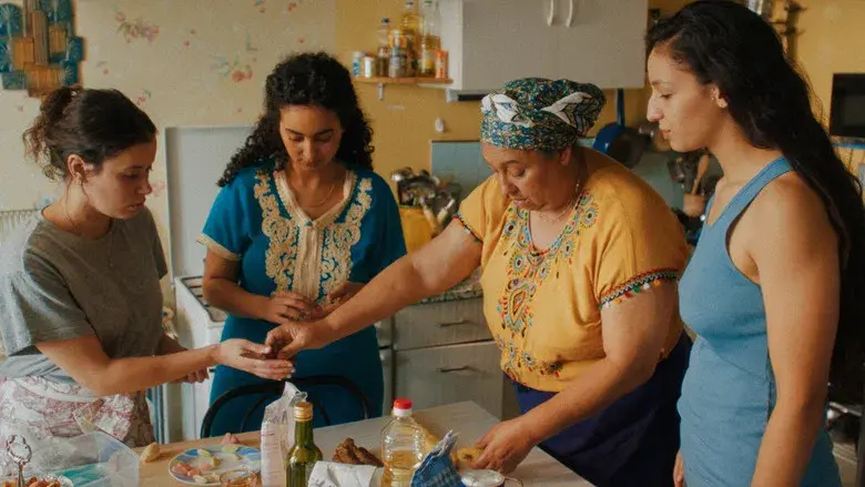 La Petite Dernière - Fondo