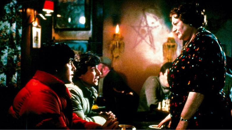 Un hombre lobo americano en Londres - Fondo