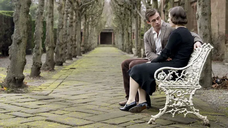 Fackham Hall - Fondo