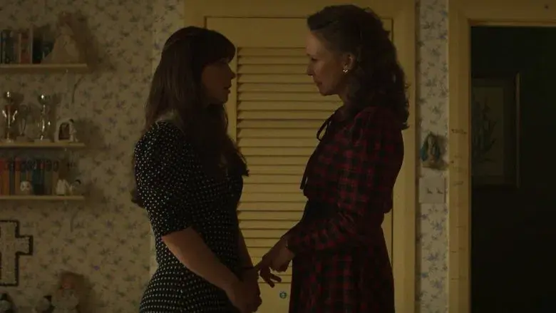 Expediente Warren: El último rito - Fondo