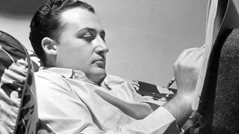 Will Eisner: Portrait of a Sequential Artist - Fondo