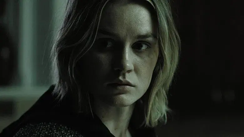 The Girl Who Got Away - Fondo
