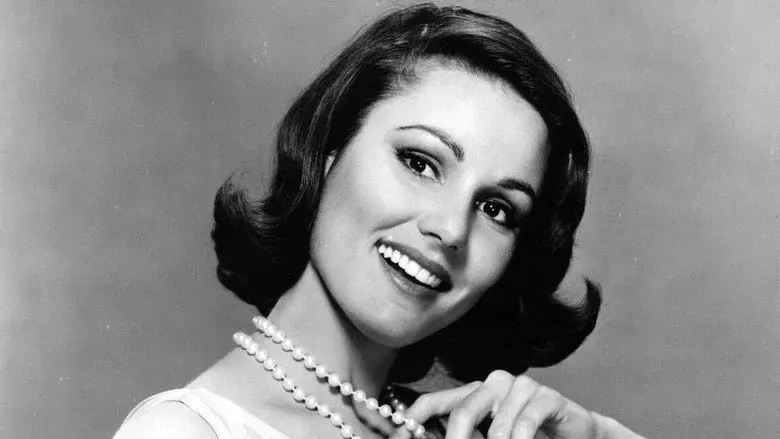 Zafarrancho en el casino - Fondo