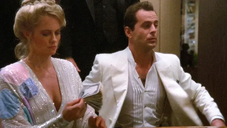 El dinero habla, Maddie anda