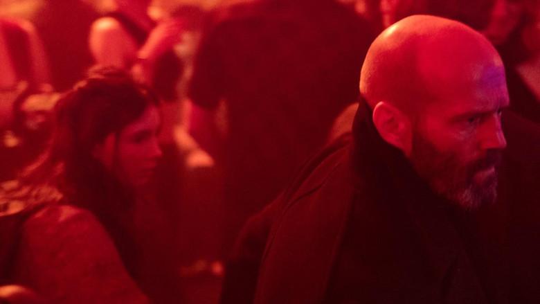 Shelter: El Protector - Fondo