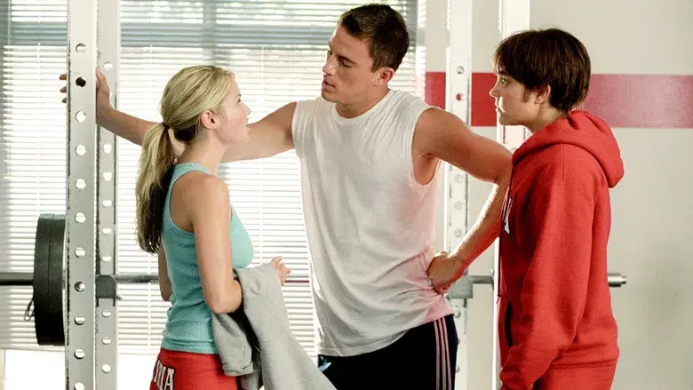 Ella es el chico - Fondo