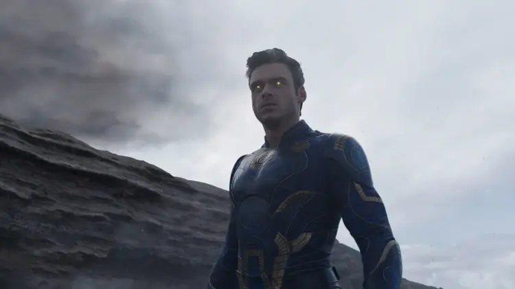 Crítica de 'Eternals', película de Marvel y Chloé Zhao con Angelina Jolie, Richard Madden y Salma Hayek