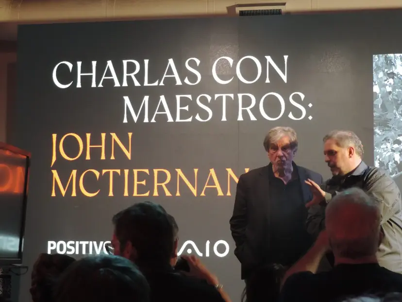 John McTiernan se sumo a las críticas hacia los superhéroes