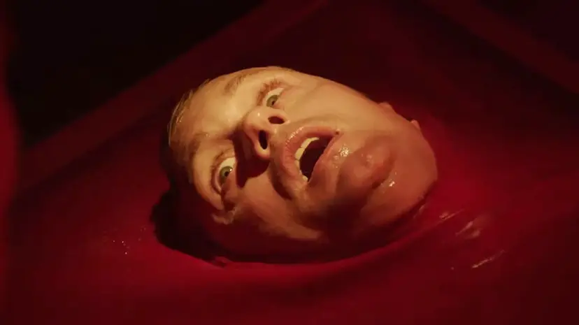 Crítica de &#8216;Infinity Pool&#8217;, el horror existencial de Brandon Cronenberg con Alexander Skarsgård y Mia Goth