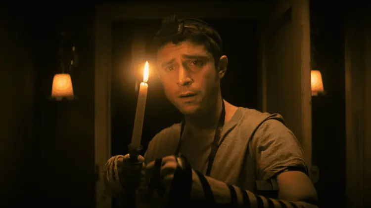 Crítica de ‘El Exorcismo del Demonio’ de Keith Thomas, lo nuevo del terror claustrofóbico