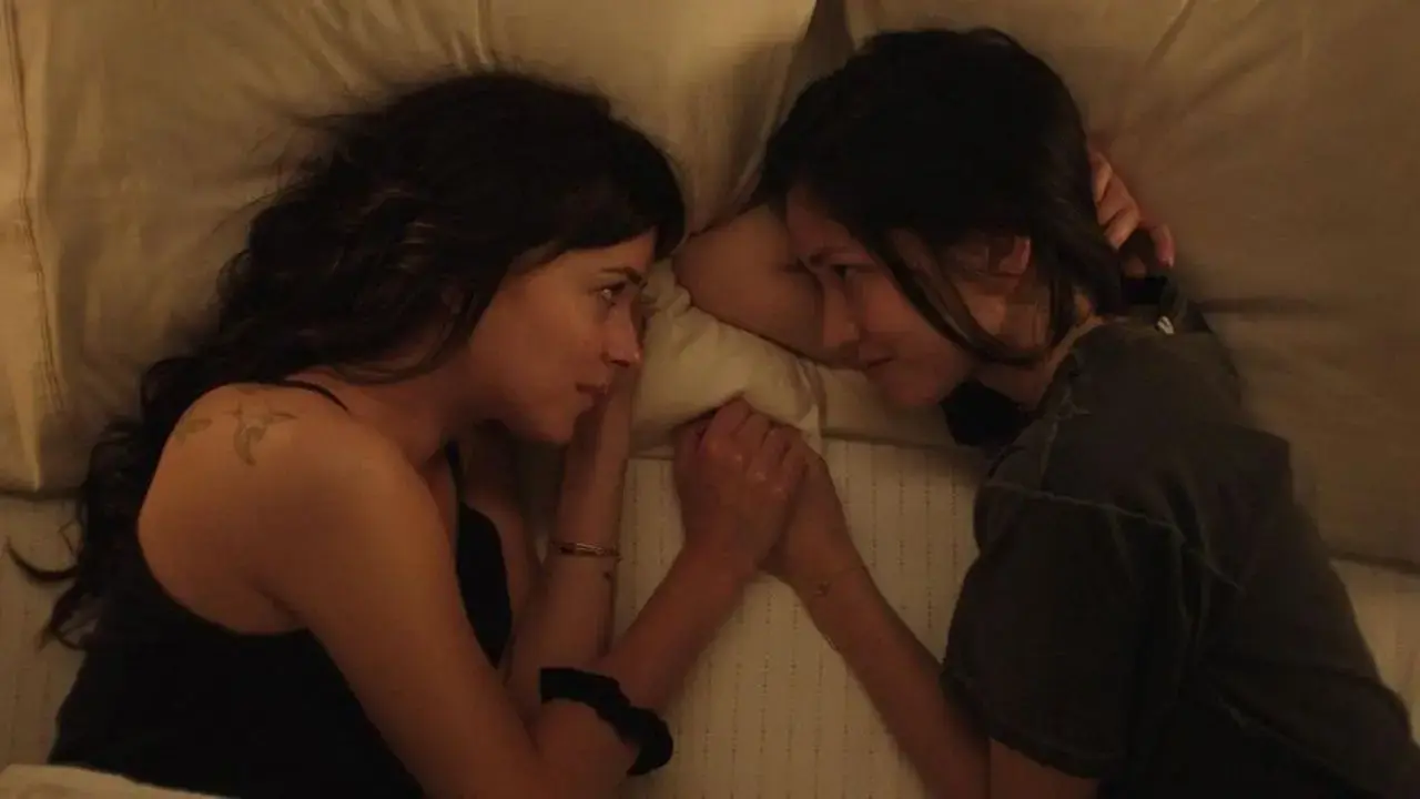 Crítica de 'Am I Ok?', película protagonizada por Dakota Johnson (Max)