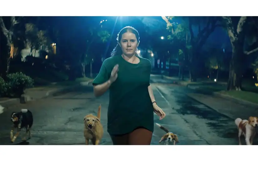 Crítica de &#8216;Nightbitch&#8217;, con Amy Adams: una oda a la maternidad deseada