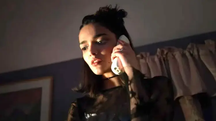 Crítica de 'Y2K', película de Kyle Mooney con Rachel Zegler