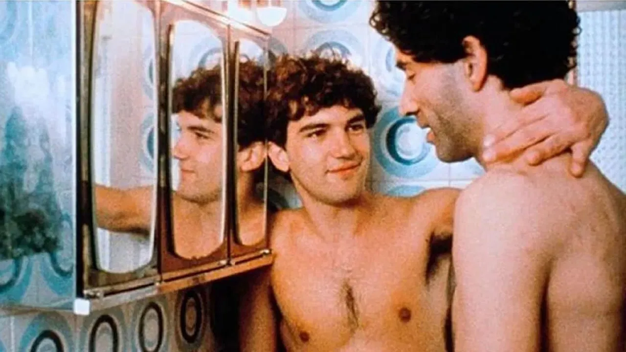 Laberinto de pasiones fondo