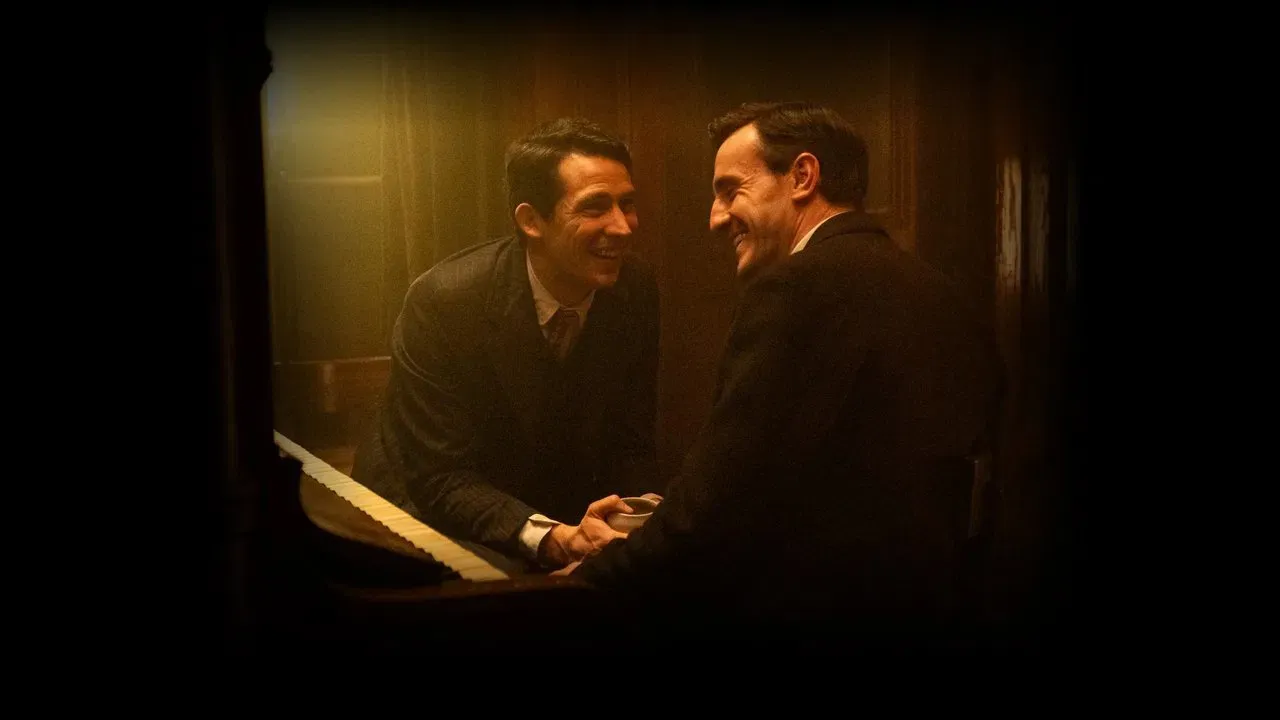 The History of Sound fondo