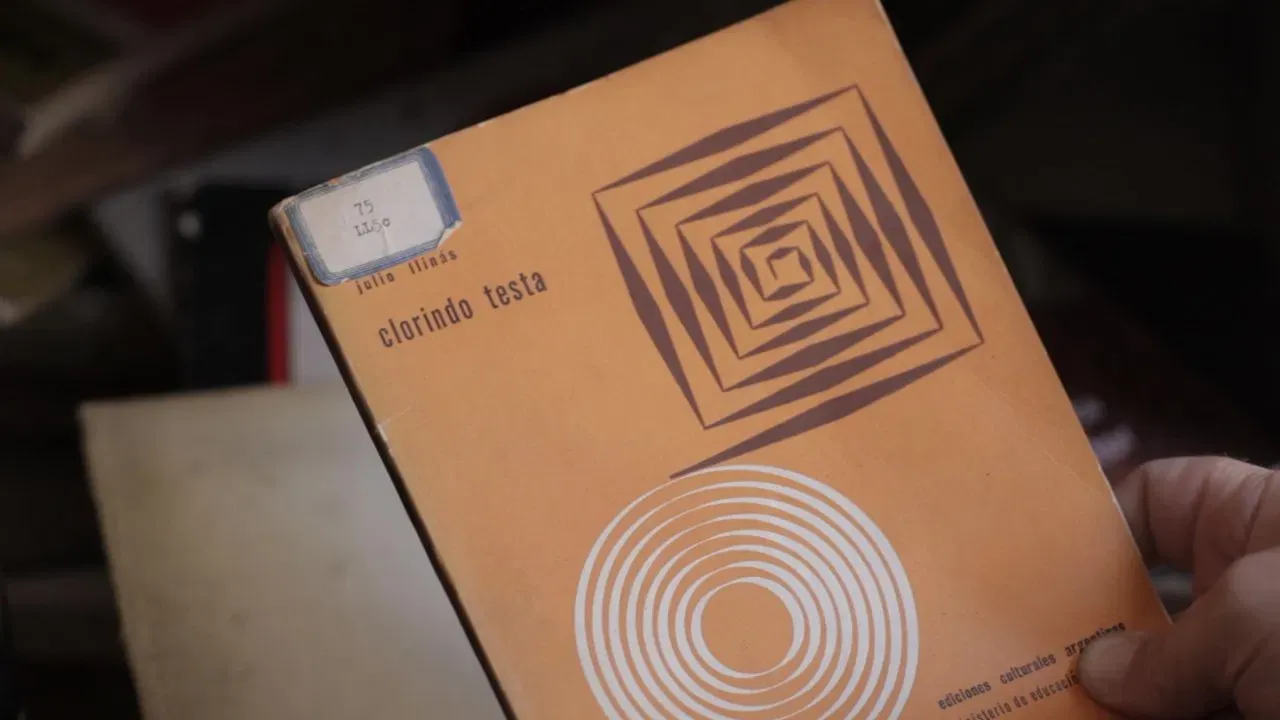 Clorindo Testa fondo